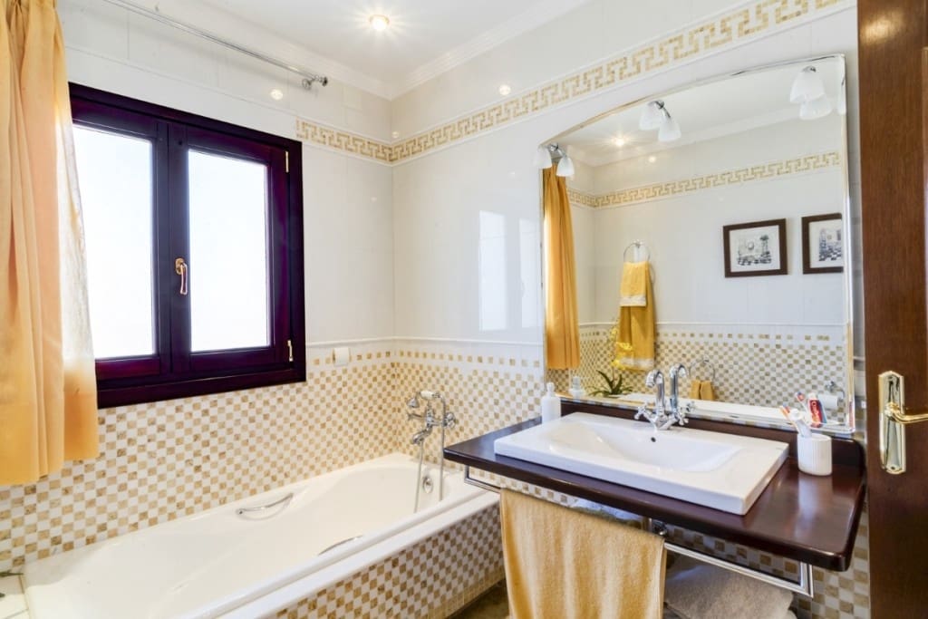 6 soverom Villa til salgs i Alhaurin el Grande med garasje - € 1 200 000 (Ref: 9145093)