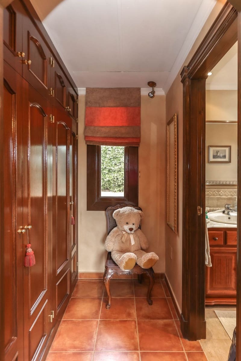 5 soveværelse Villa til salg i Monda - € 899.000 (Ref: 9145095)