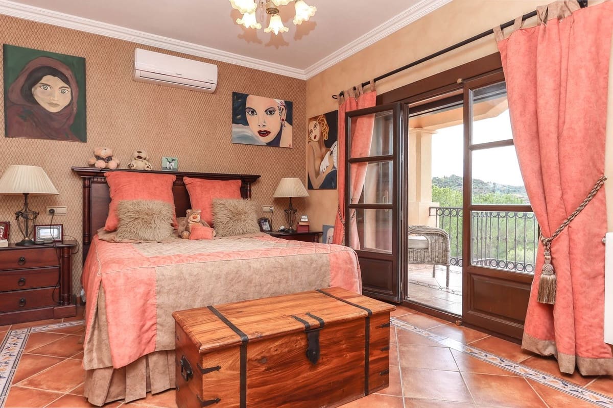 5 soveværelse Villa til salg i Monda - € 899.000 (Ref: 9145095)