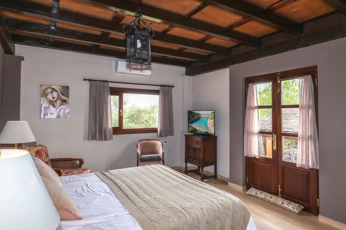 5 soveværelse Villa til salg i Monda - € 899.000 (Ref: 9145095)