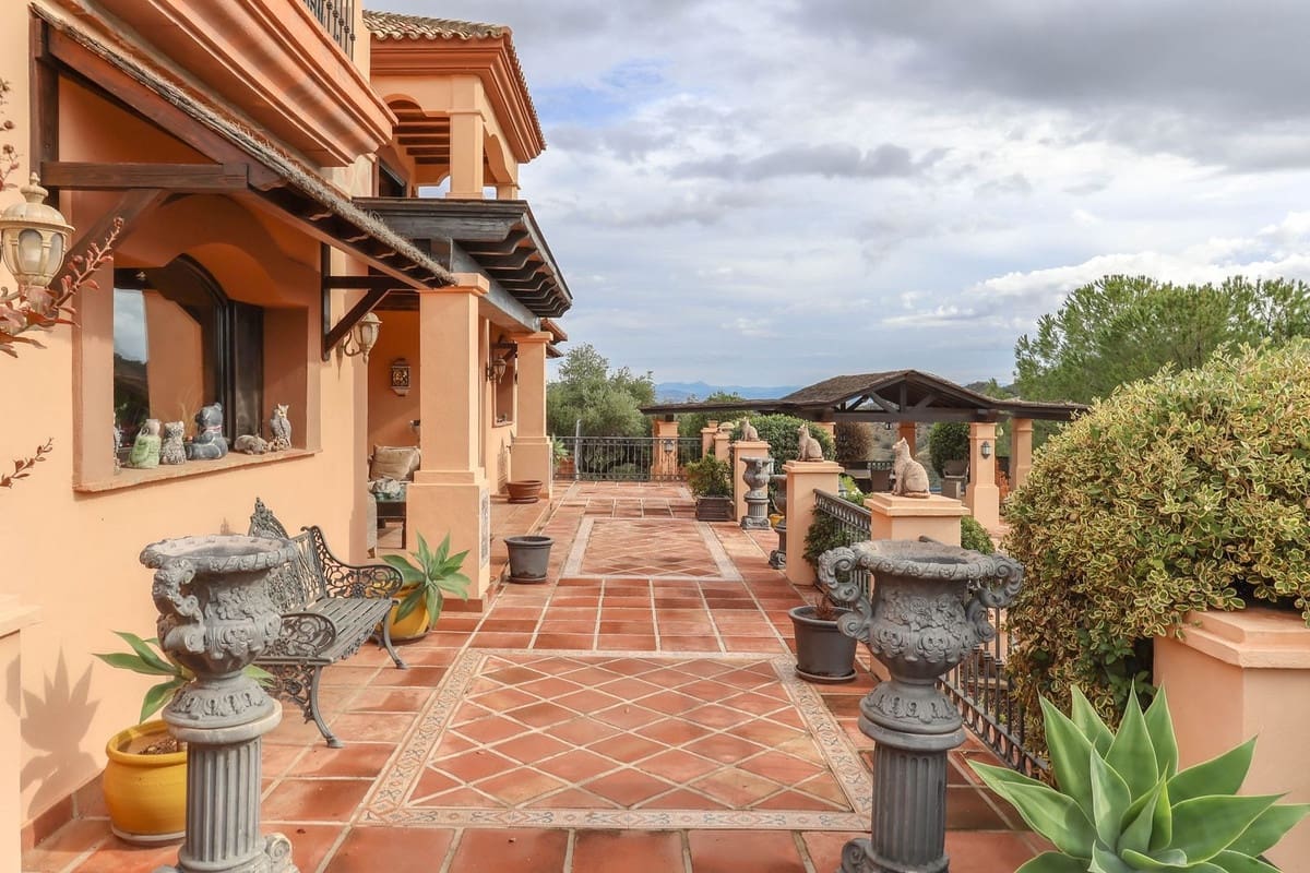 5 soveværelse Villa til salg i Monda - € 899.000 (Ref: 9145095)