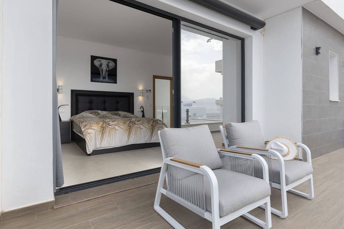 4 soveværelse Villa til salg i Coin - € 759.000 (Ref: 9145097)