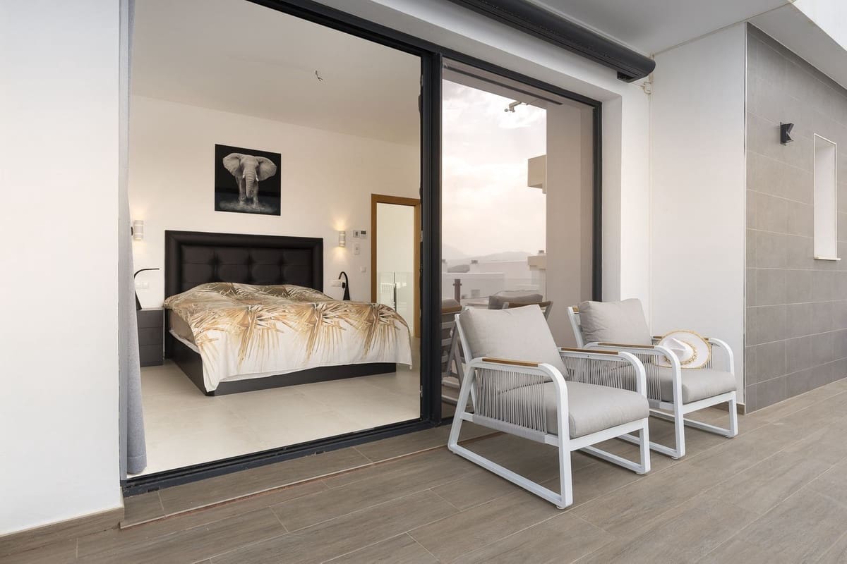 4 soveværelse Villa til salg i Coin - € 759.000 (Ref: 9145097)