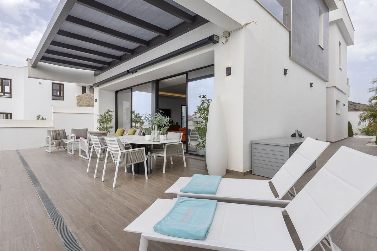 4 soveværelse Villa til salg i Coin - € 759.000 (Ref: 9145097)