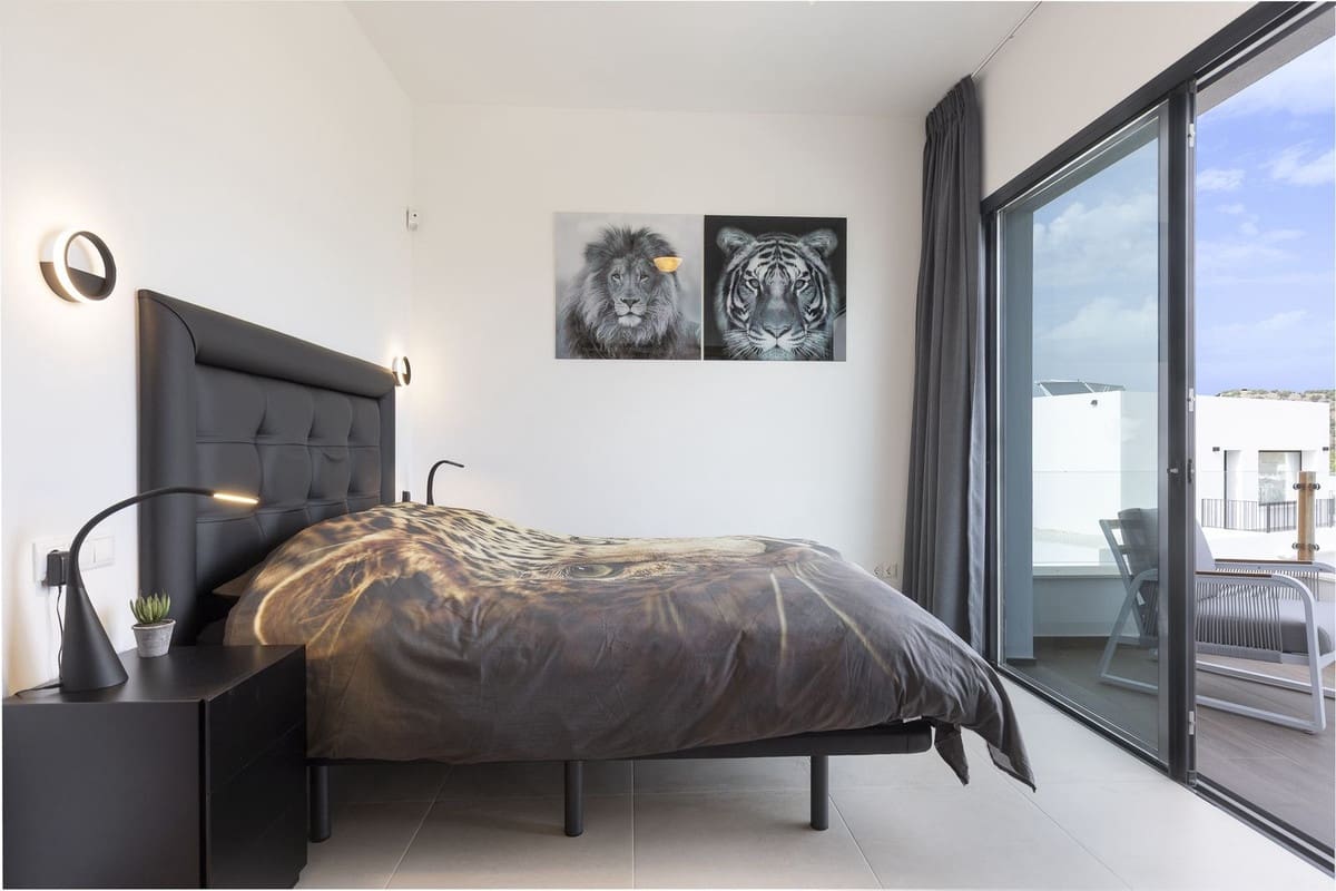 4 bedroom Villa for sale in Coin - € 759,000 (Ref: 9145097)