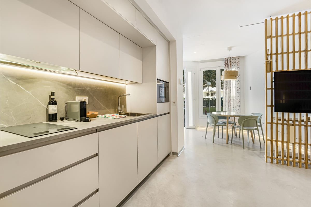 9 makuuhuone Huoneisto myytävänä paikassa Mijas Costa - 1 995 000 € (Ref: 9150656)
