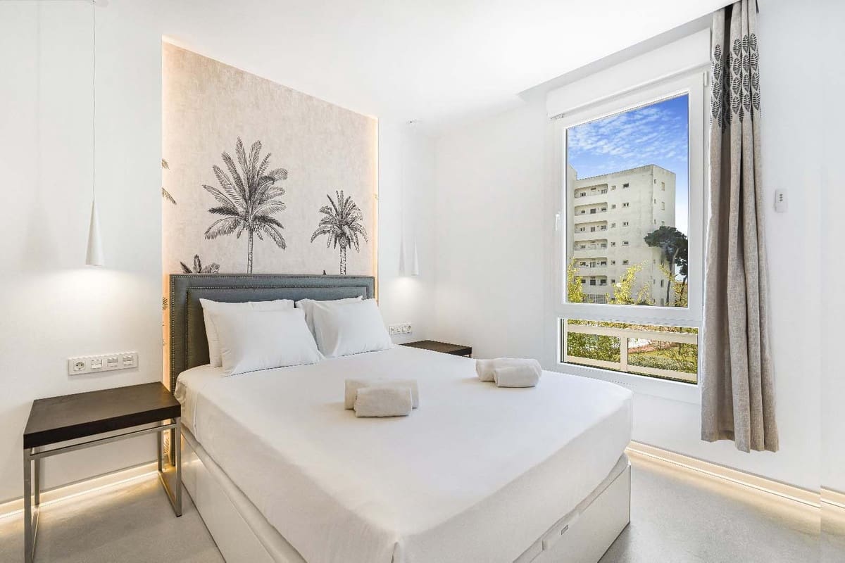 9 makuuhuone Huoneisto myytävänä paikassa Mijas Costa - 1 995 000 € (Ref: 9150656)