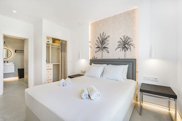 9 makuuhuone Huoneisto myytävänä paikassa Mijas Costa, Mijas - 1 995 000 € (Ref: 9150656)