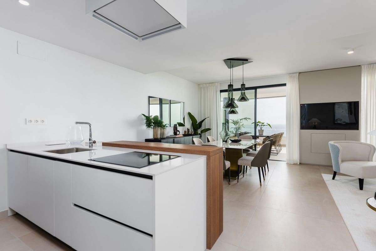 3 slaapkamer Appartement te koop in Fuengirola - € 1.850.000 (Ref: 9150657)
