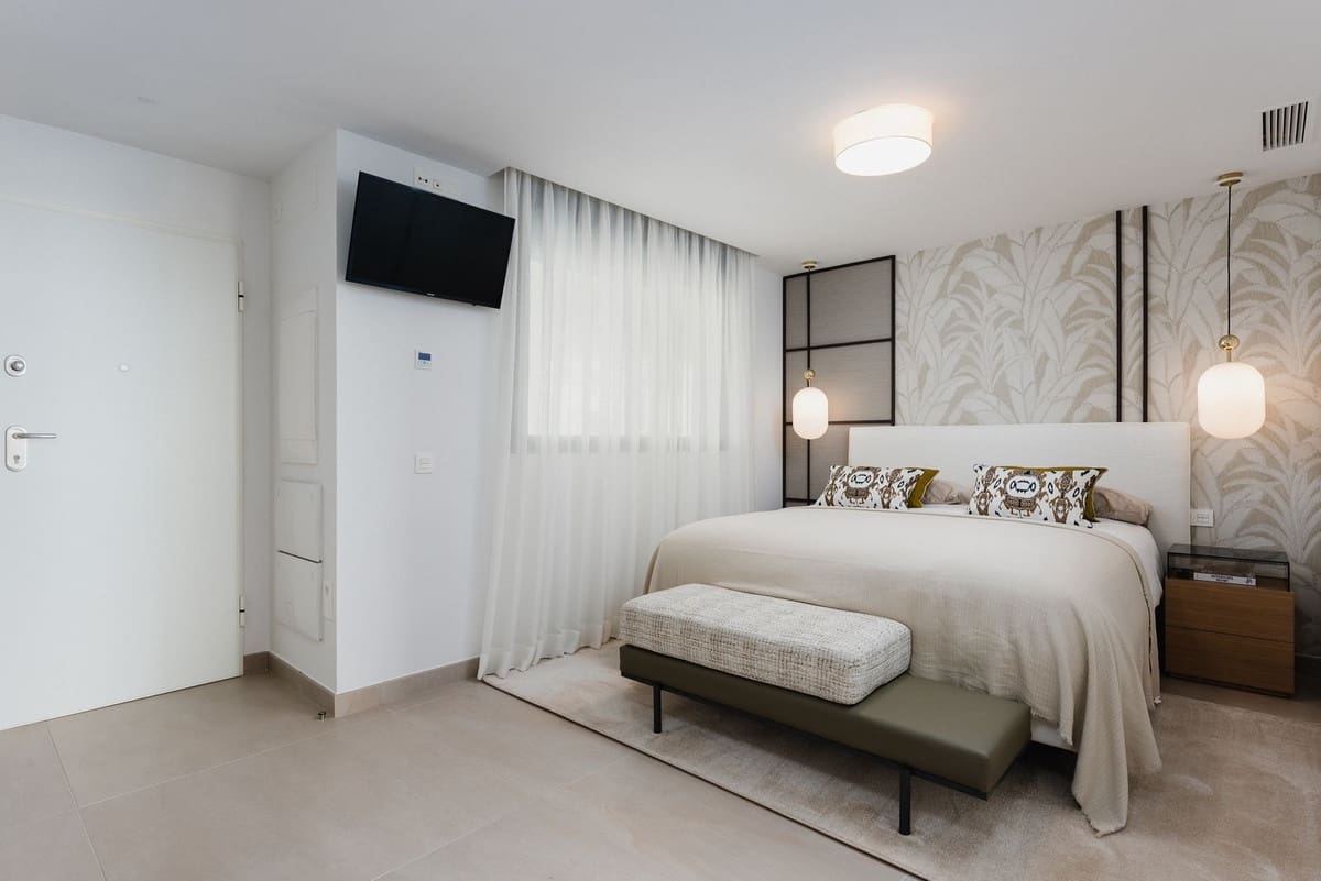 3 slaapkamer Appartement te koop in Fuengirola - € 1.850.000 (Ref: 9150657)