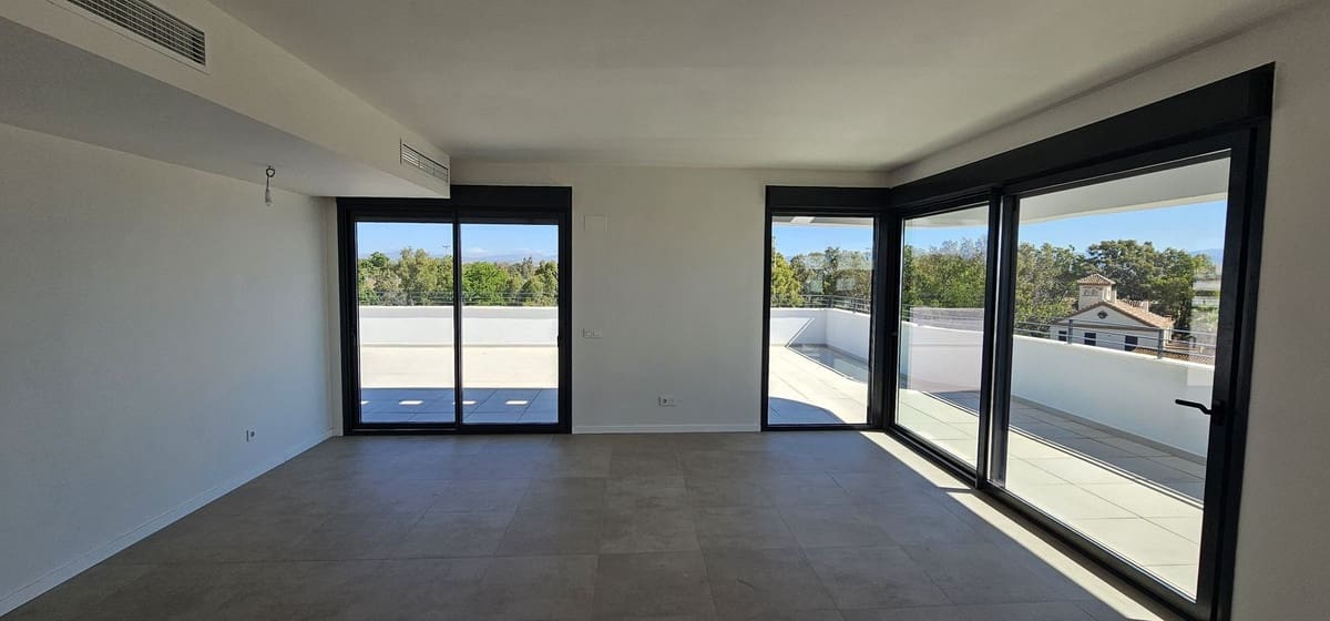 4 soveværelse Lejlighed til salg i Torremolinos med garage - € 1.750.000 (Ref: 9150658)