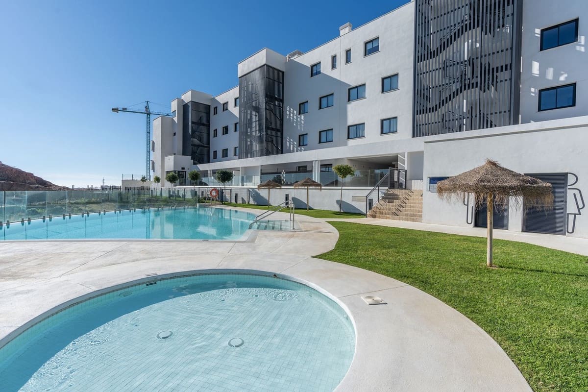 3 quarto Apartamento para venda em Fuengirola - 1 350 000 € (Ref: 9150663)