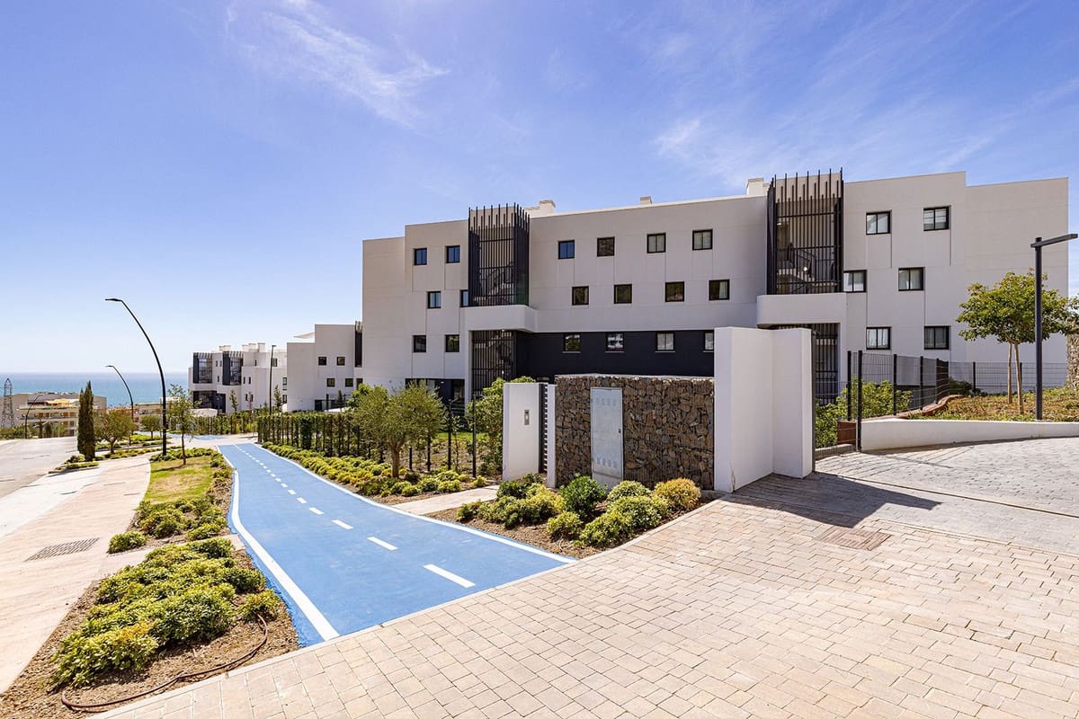 Apartamento de 3 habitaciones en Fuengirola en venta - 1.275.000 € (Ref: 9150666)