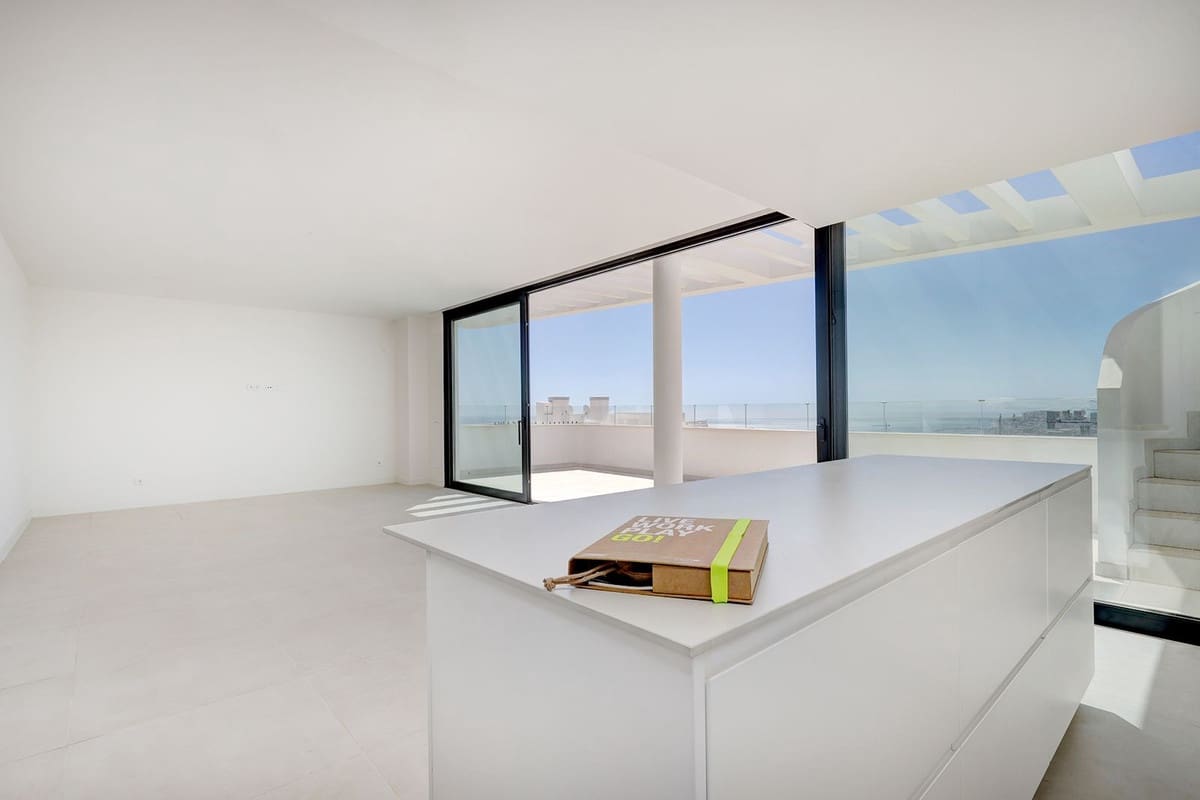 Apartamento de 3 habitaciones en Fuengirola en venta - 1.275.000 € (Ref: 9150666)