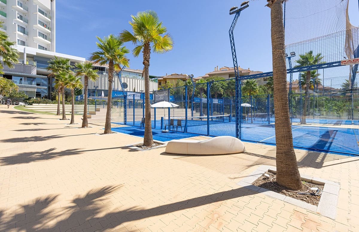 Apartamento de 3 habitaciones en Fuengirola en venta - 1.275.000 € (Ref: 9150666)