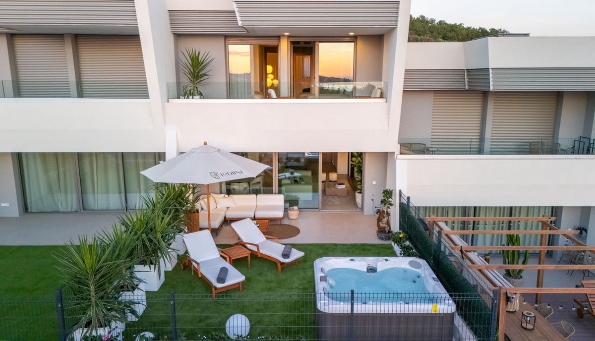 3 soverom Hus til salgs i El Chaparral med garasje - € 1 190 000 (Ref: 9150667)