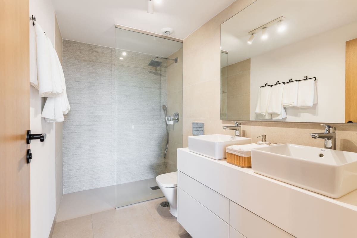 3 soverom Hus til salgs i El Chaparral med garasje - € 1 190 000 (Ref: 9150667)