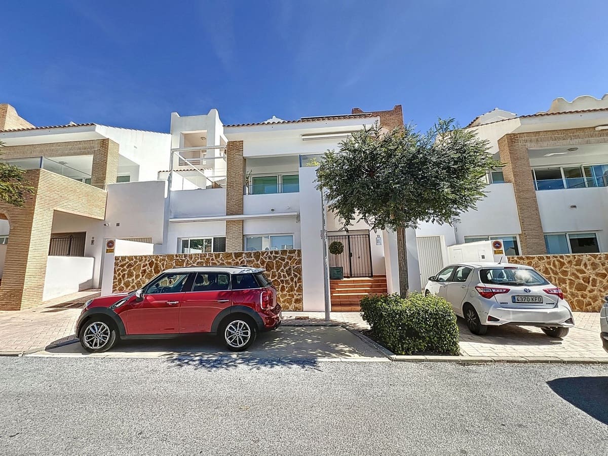 3 soveværelse Byhus til salg i Benalmadena med garage - € 1.200.000 (Ref: 9150668)