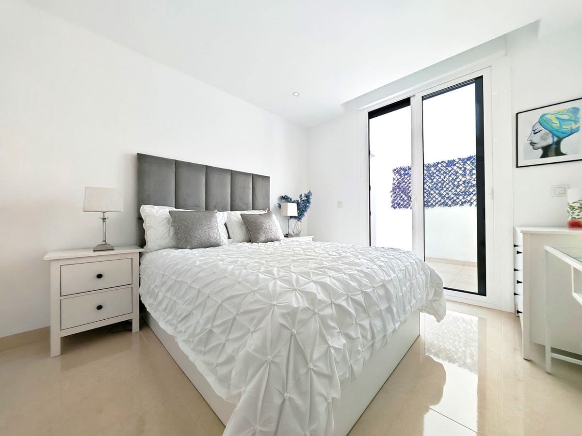 4 sypialnia Apartament na sprzedaż w La Cala de Mijas - 1 195 000 € (Ref: 9150670)
