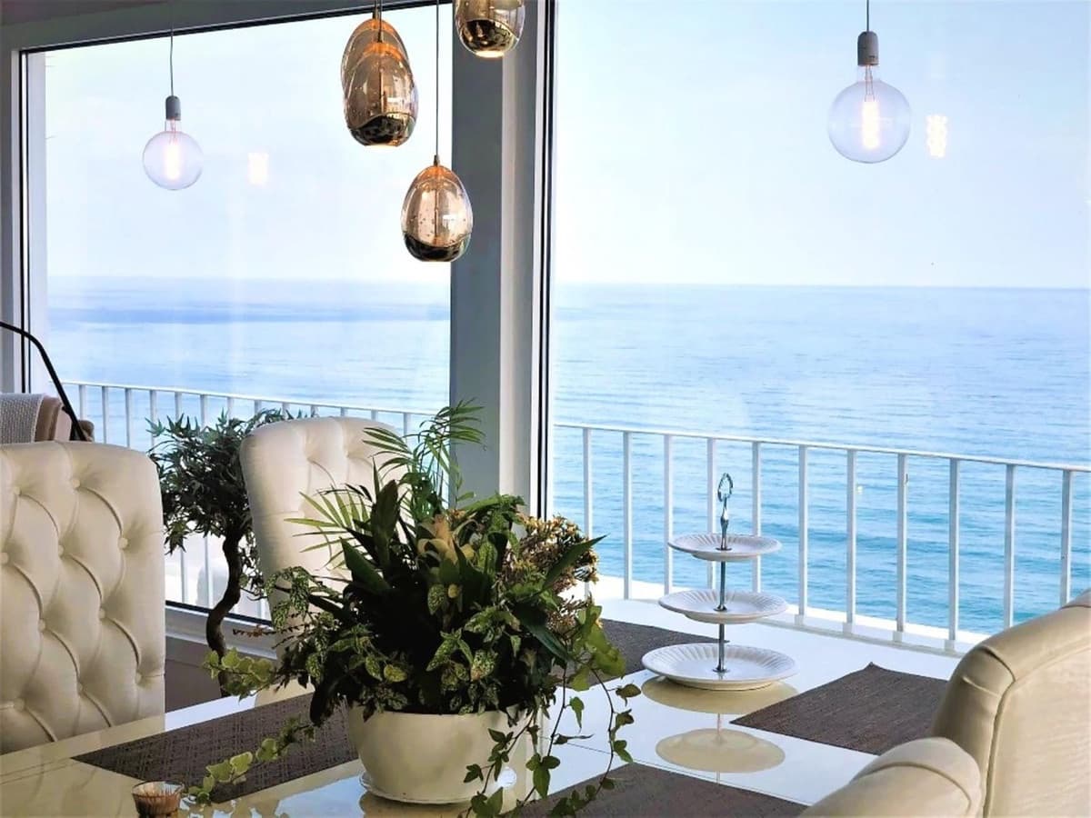 Apartamento de 2 habitaciones en Fuengirola en venta con garaje - 939.000 € (Ref: 9150675)