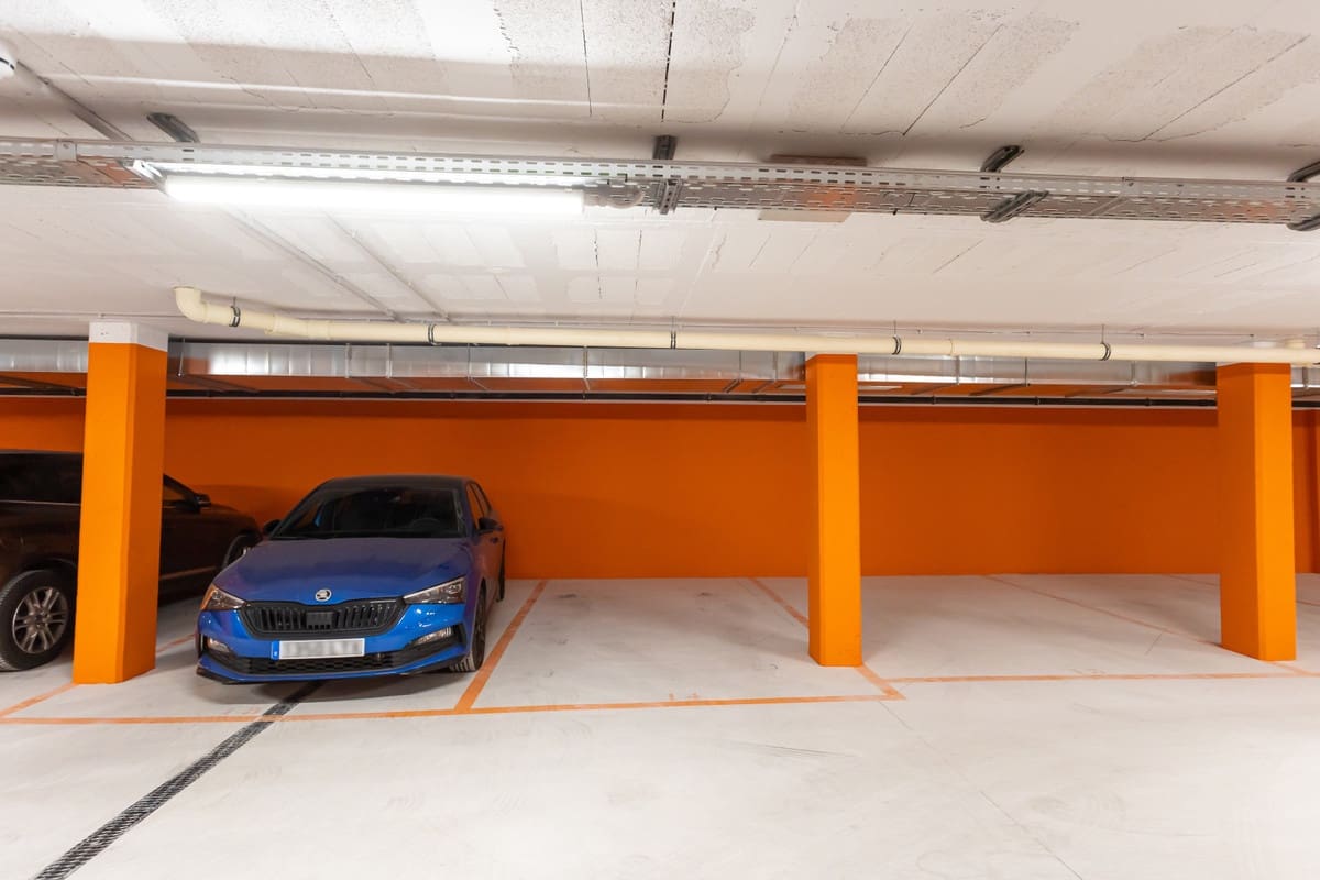 2 soverom Leilighet til salgs i Carvajal med garasje - € 1 070 000 (Ref: 9150676)