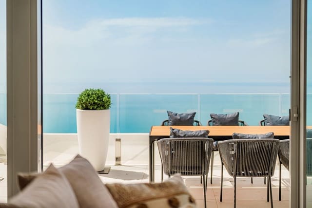 3 bedroom Apartment for sale in Benalmádena - € 985,000 (Ref: 9150680)