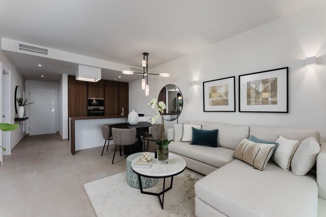 2 slaapkamer Appartement te koop in Carvajal, Fuengirola - € 910.000 (Ref: 9150682)