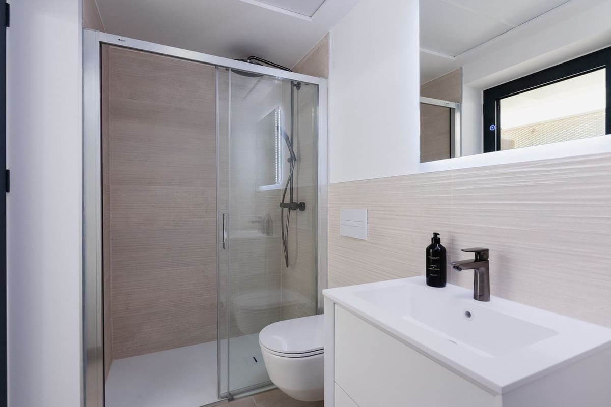 2 slaapkamer Appartement te koop in Carvajal - € 910.000 (Ref: 9150682)