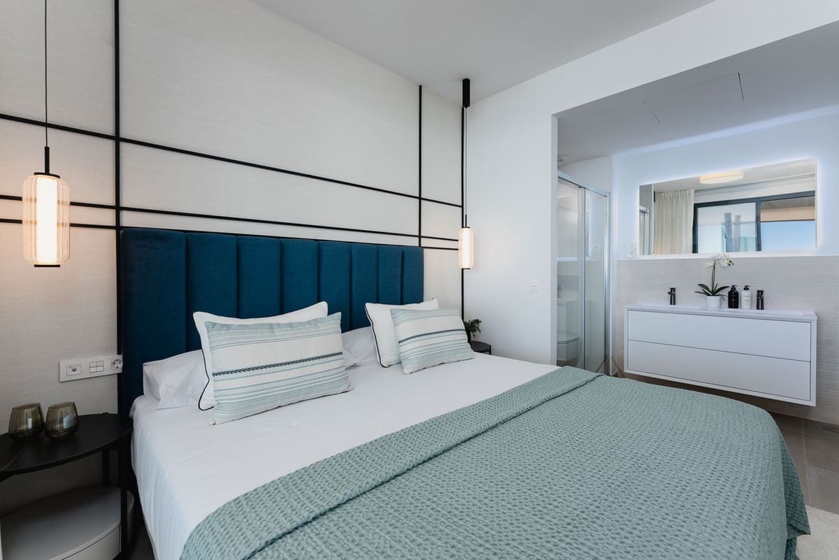 2 slaapkamer Appartement te koop in Carvajal - € 910.000 (Ref: 9150682)