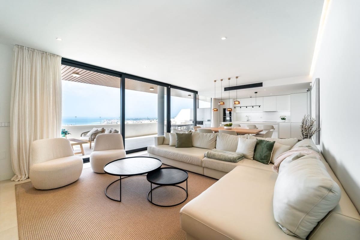 3 bedroom Apartment for sale in Fuengirola - € 872,000 (Ref: 9150683)