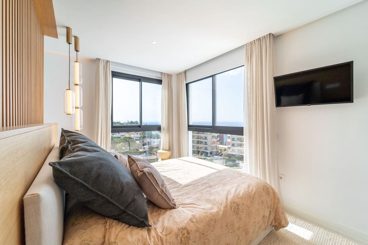 3 bedroom Apartment for sale in Fuengirola - € 872,000 (Ref: 9150683)