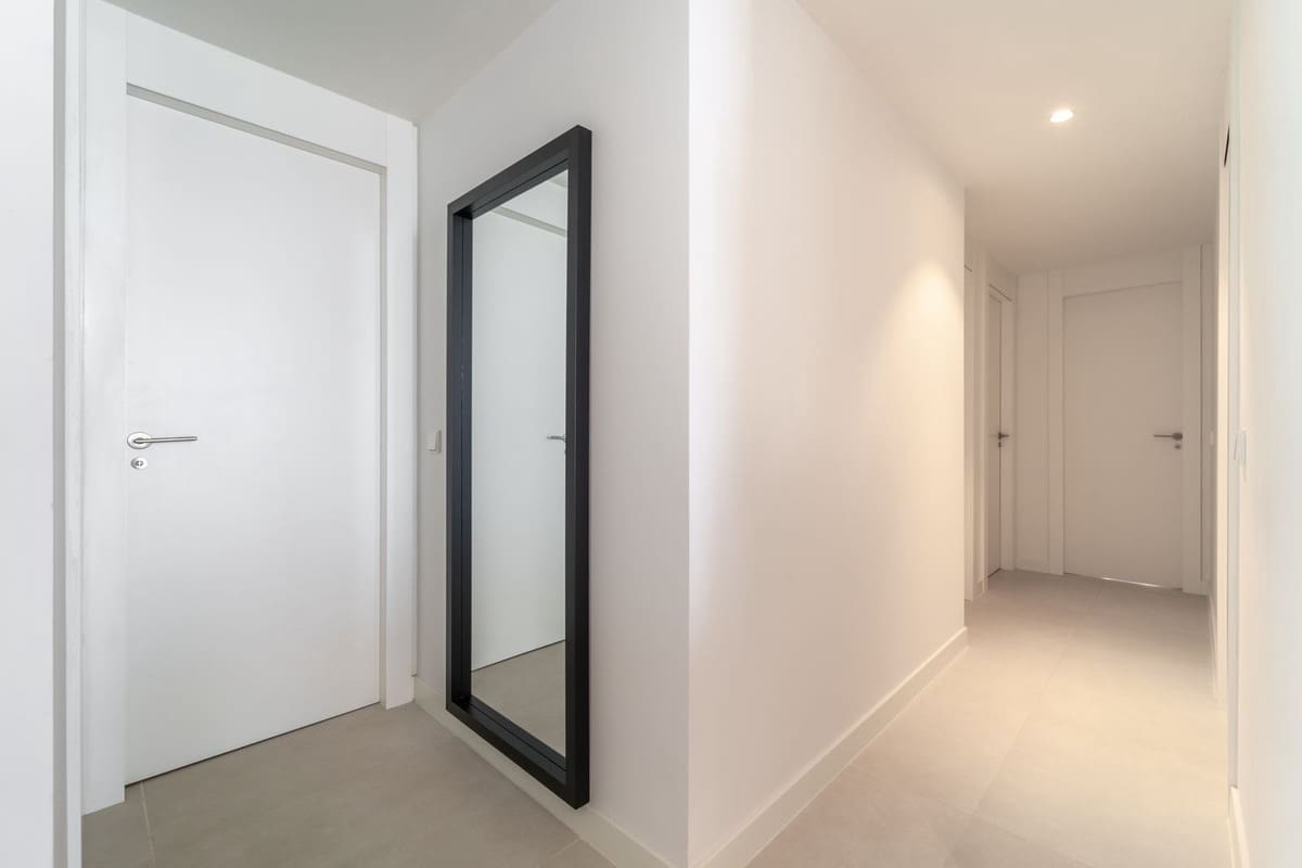 3 bedroom Apartment for sale in Fuengirola - € 872,000 (Ref: 9150683)