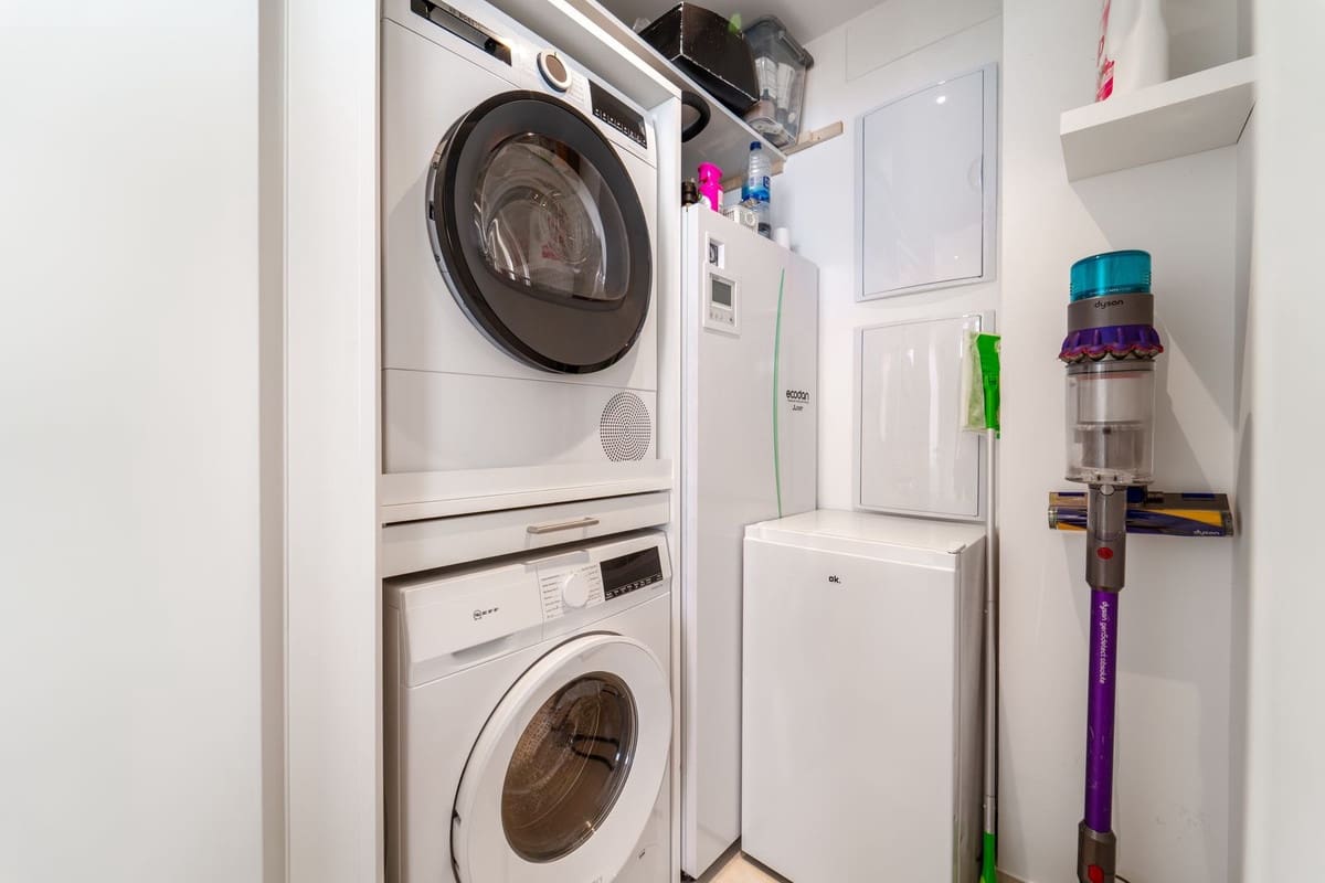 3 bedroom Apartment for sale in Fuengirola - € 872,000 (Ref: 9150683)