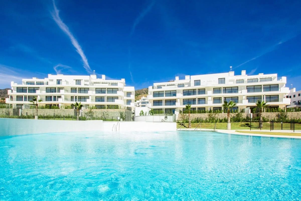 3 slaapkamer Appartement te koop in Fuengirola - € 890.000 (Ref: 9150687)