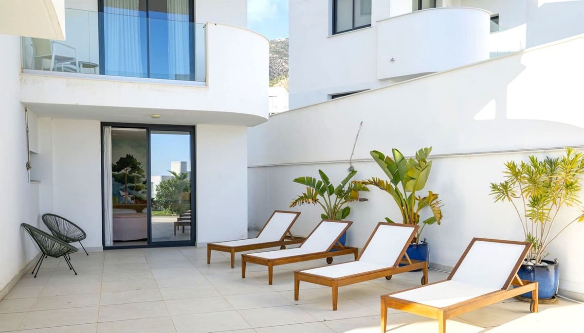 3 slaapkamer Appartement te koop in Fuengirola - € 890.000 (Ref: 9150687)