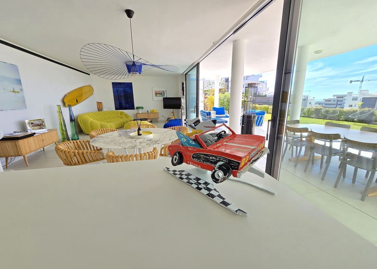 3 slaapkamer Appartement te koop in Fuengirola - € 890.000 (Ref: 9150687)