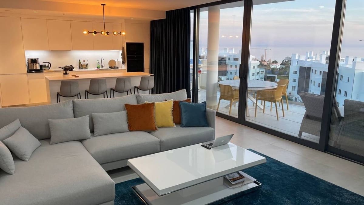 Apartamento de 2 habitaciones en Fuengirola en venta - 845.000 € (Ref: 9150689)