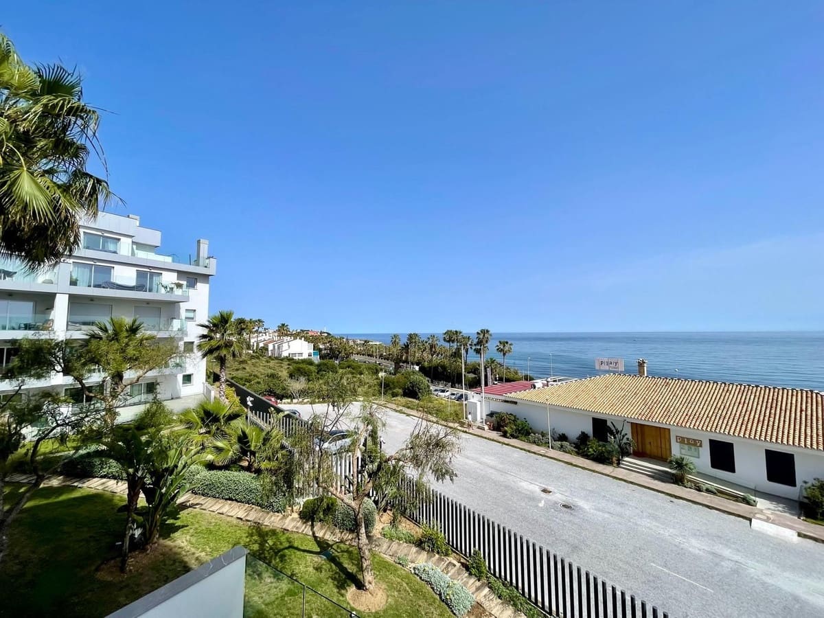 3 bedroom Apartment for sale in Mijas with garage - € 689,000 (Ref: 9150691)