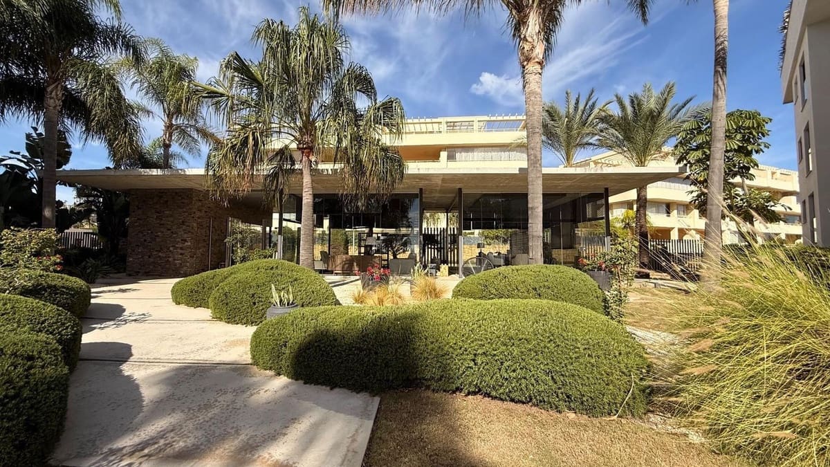 3 bedroom Apartment for sale in Mijas with garage - € 689,000 (Ref: 9150691)