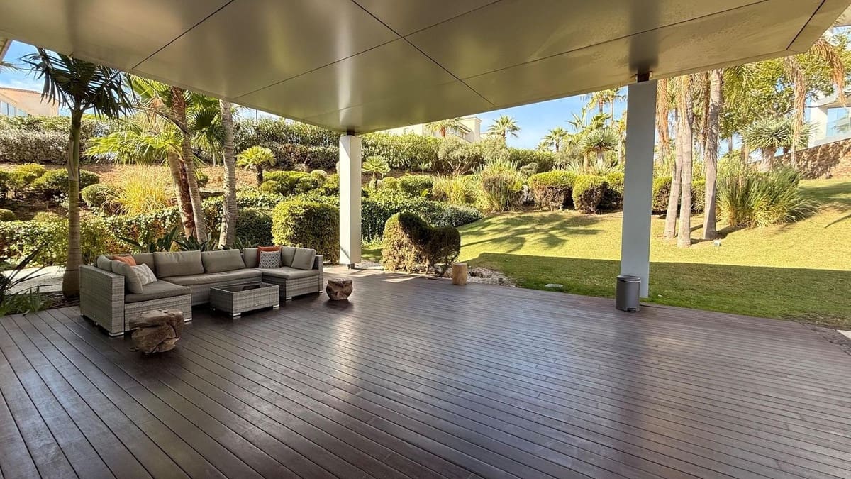 3 bedroom Apartment for sale in Mijas with garage - € 689,000 (Ref: 9150691)