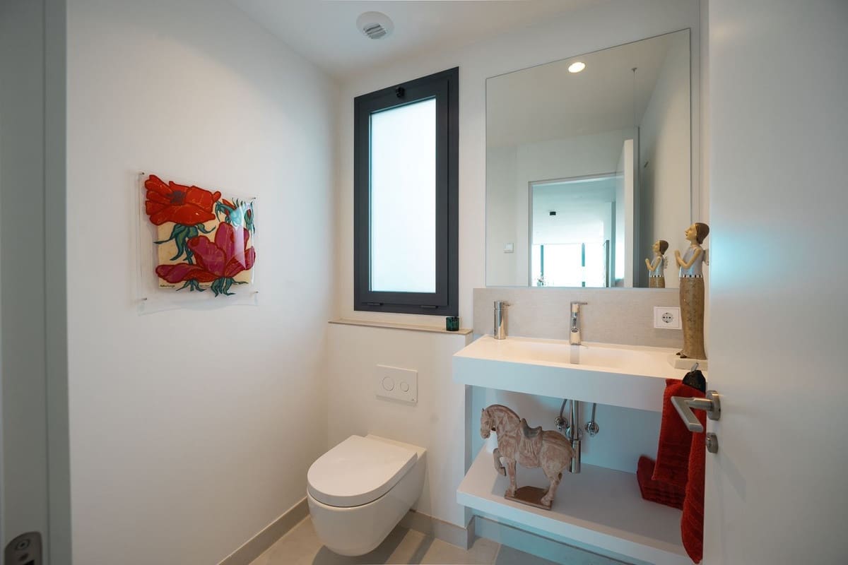 3 bedroom Apartment for sale in Fuengirola - € 799,000 (Ref: 9150692)