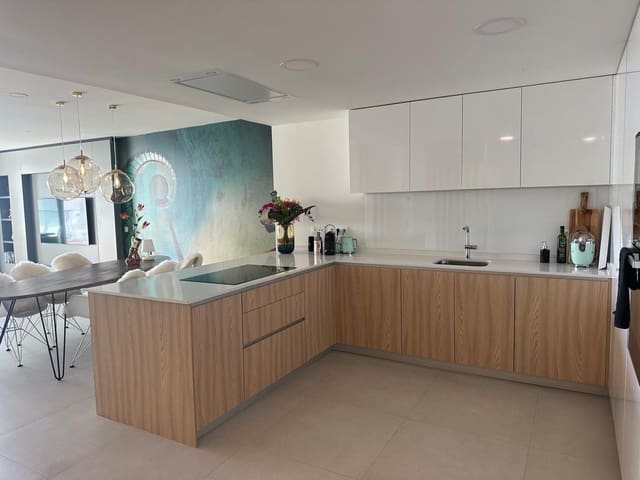 3 quarto Apartamento para venda em La Cala de Mijas, Mijas com garagem - 795 000 € (Ref: 9150694)