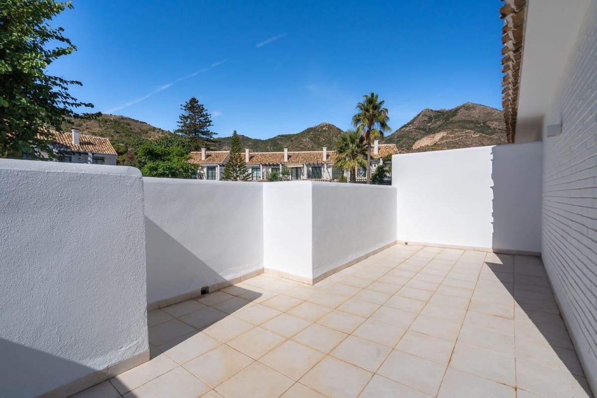 3 sypialnia Dom na sprzedaż w Benalmadena z garażem - 795 000 € (Ref: 9150695)