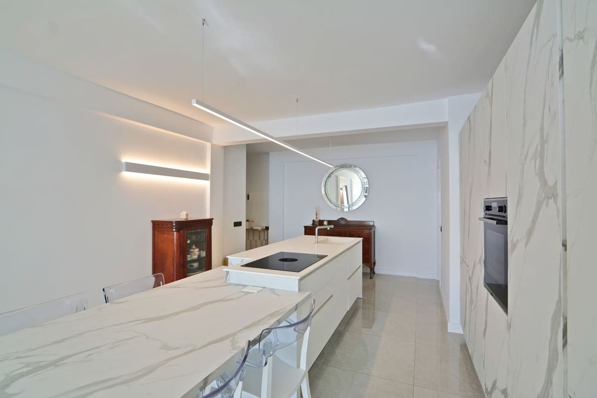 3 slaapkamer Appartement te koop in Fuengirola - € 810.000 (Ref: 9150697)