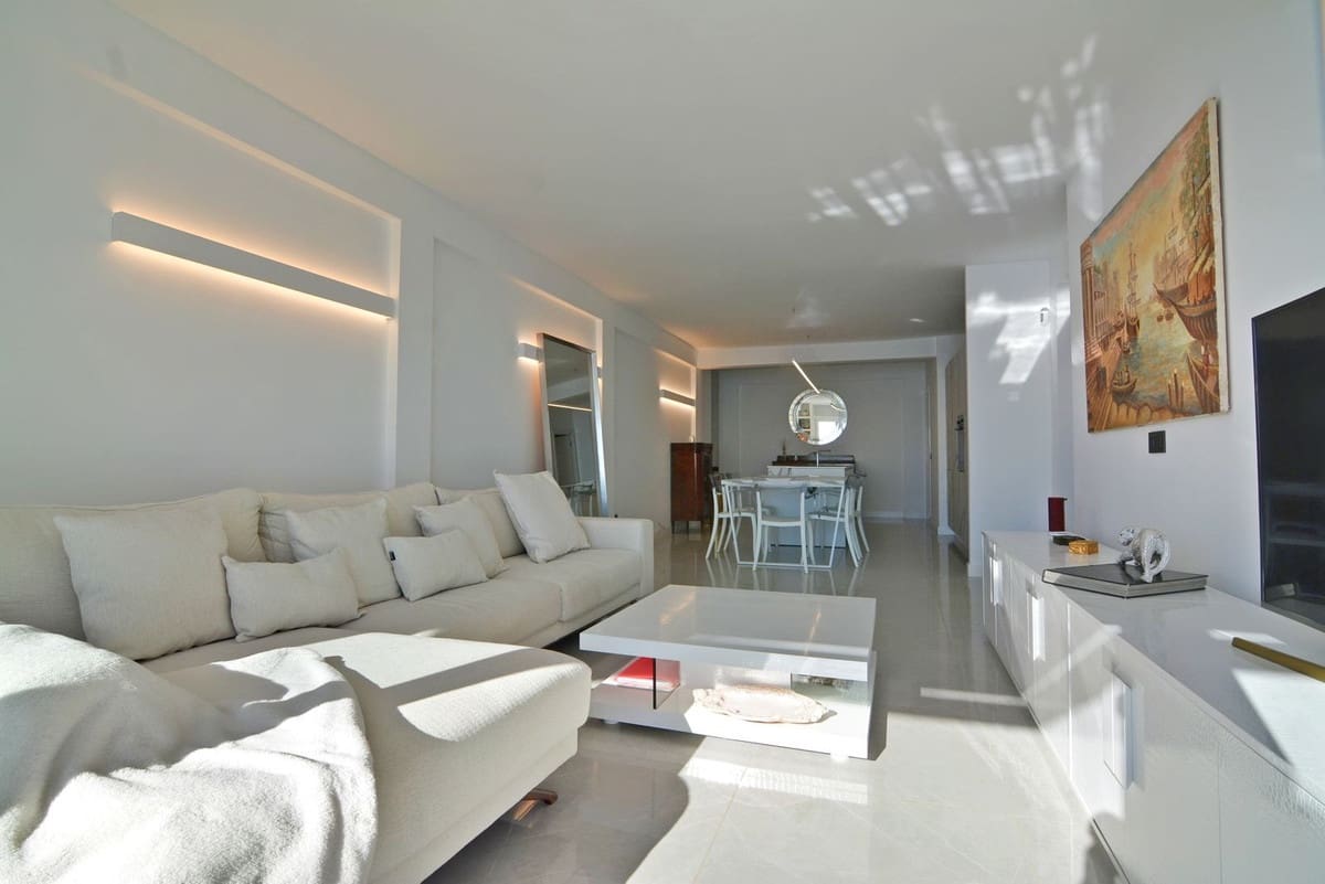 3 slaapkamer Appartement te koop in Fuengirola - € 810.000 (Ref: 9150697)