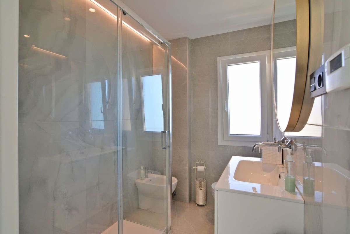 3 slaapkamer Appartement te koop in Fuengirola - € 810.000 (Ref: 9150697)