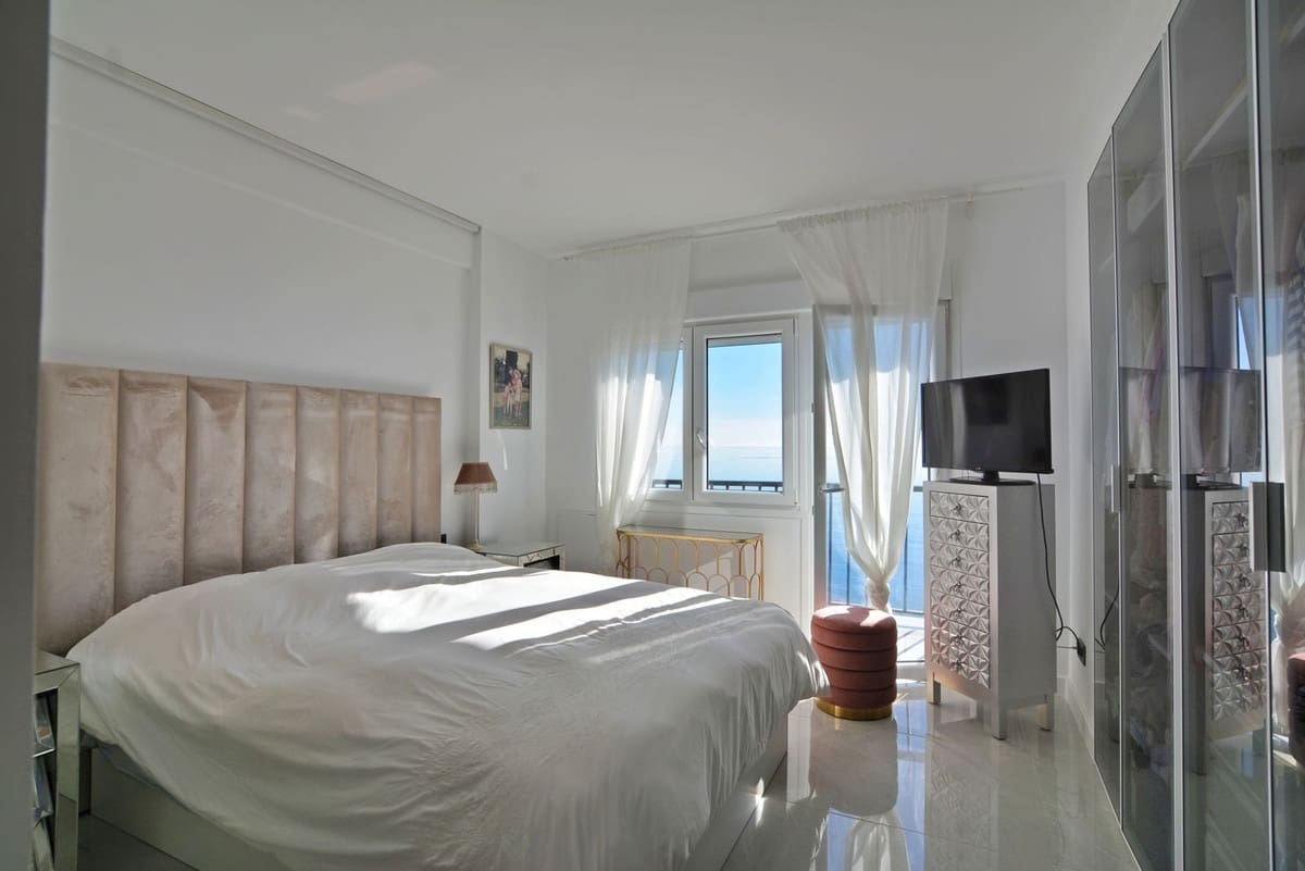 3 slaapkamer Appartement te koop in Fuengirola - € 810.000 (Ref: 9150697)