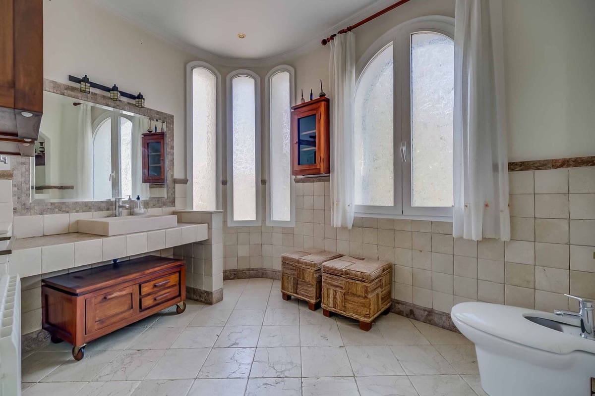 3 slaapkamer Appartement te koop in Torrequebrada - € 1.585.000 (Ref: 9150722)