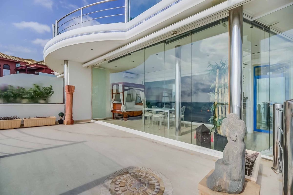 3 slaapkamer Appartement te koop in Torrequebrada - € 1.585.000 (Ref: 9150722)