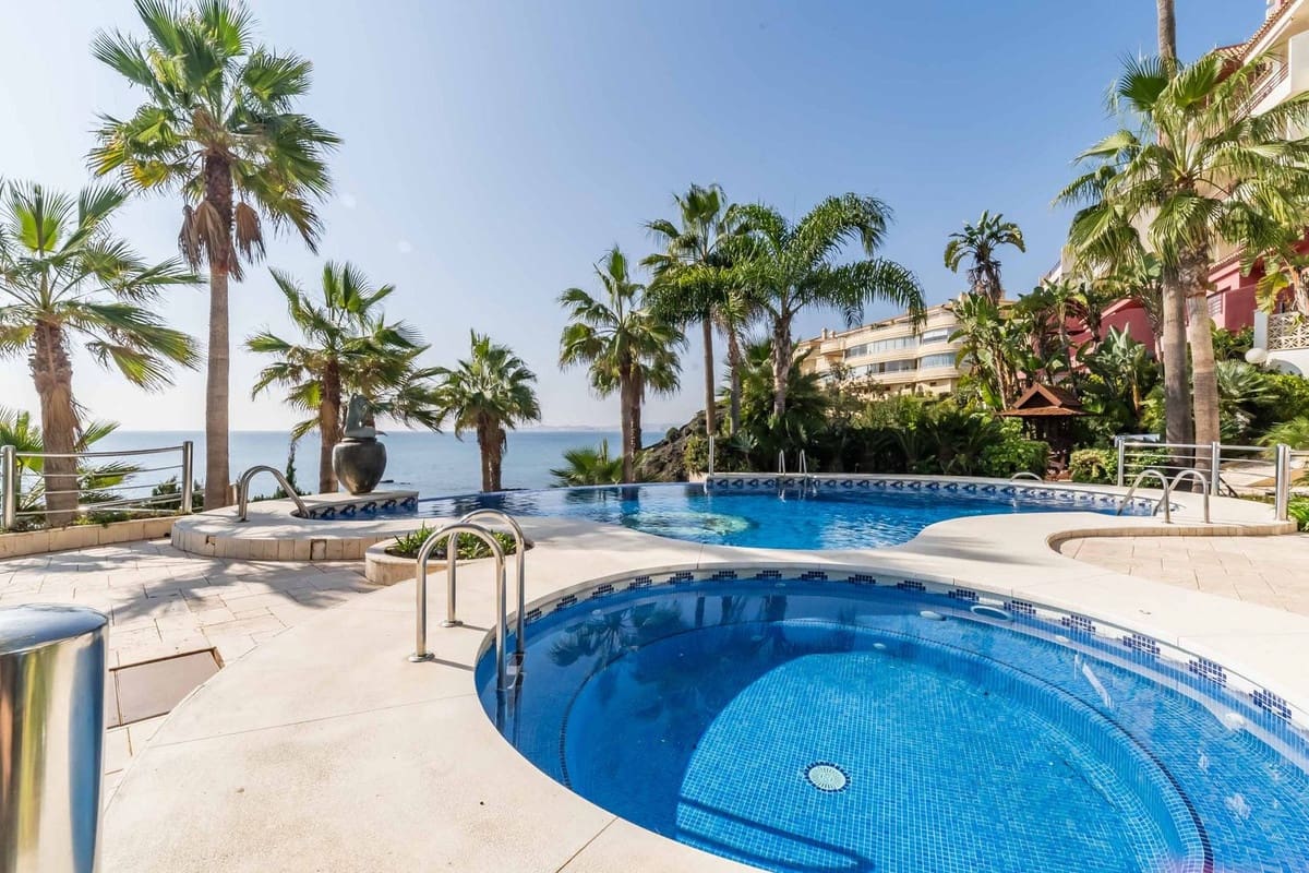 3 slaapkamer Appartement te koop in Torrequebrada - € 1.585.000 (Ref: 9150722)